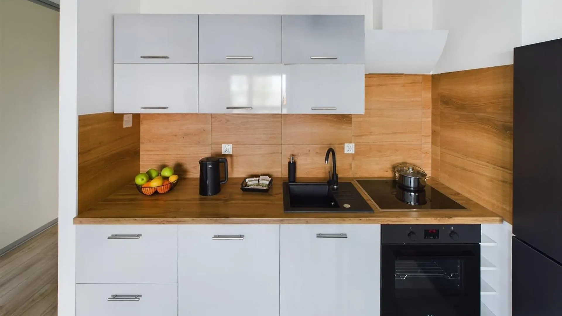 Modern & Bright Apartment Braminskiego With Parking And Balcony By Noclegi Renters Gdansk